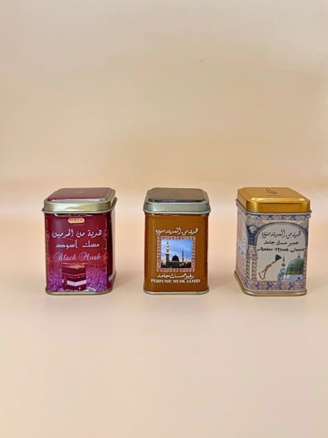 Perfumy w kostce w metalowym pudełku