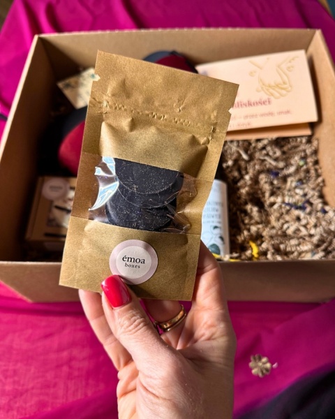 Box dla par - Ceremonia Bliskości z maskami, kakao, olejkiem, mydłem, kadzidłami i kulą do kąpieli