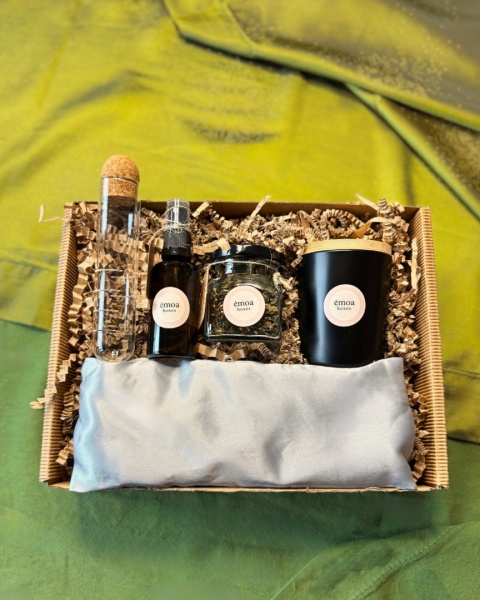 Pause Box – świeca sojowa o zapachu pomarańczy i bergamotki